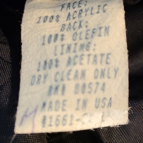 AMERICAN SIGNATURE FULL LENGHT FAUX FUELEGANT COAT - Picture 12 of 15